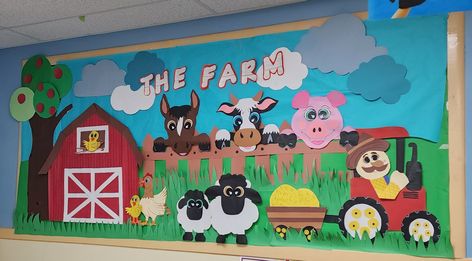 Farm For Kindergarten Activities, Farm Boards For Preschool, Farm Animals Board Ideas, Farm Bulletin Board Ideas Kindergarten, Farm Display Board, Farm Animals Decorations Classroom, Farm Preschool Theme Decorations, Farm Animal Bulletin Board Ideas, Farm Decorations For Classroom