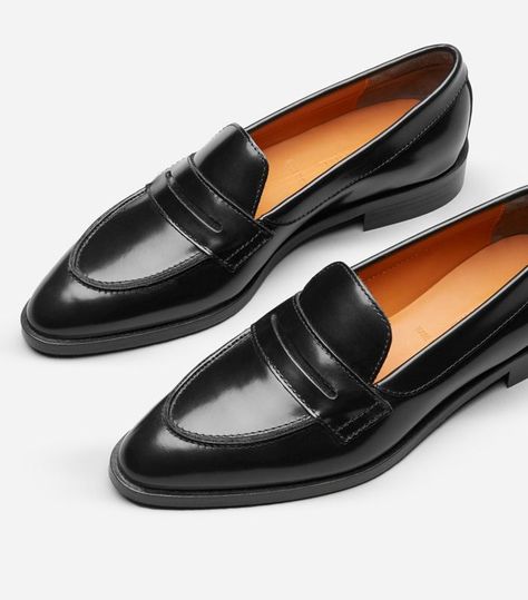 Women's Penny Loafers by Everlane in Black, Size 10.5 Womens Penny Loafers, Loafers Outfit, Everlane Shoes, Black Leather Oxfords, Dress Loafers, Black Loafers, Penny Loafer, King George, Flat Sneakers