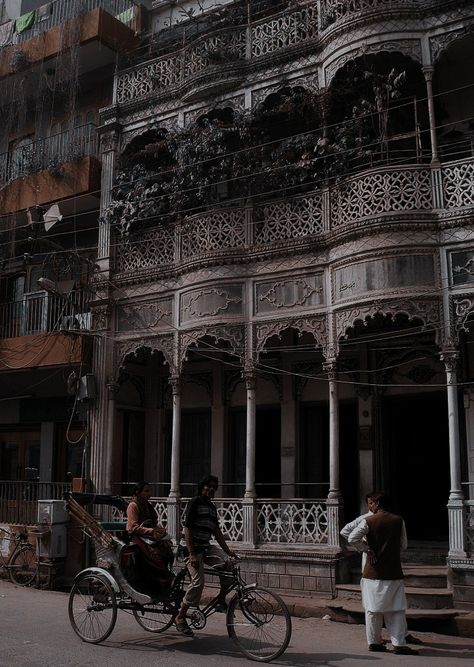 Bengali Dark Academia Aesthetic, Muskancore Aesthetic, Dark Academia Aesthetic Indian, Asthetic Indian Picture, India Dark Academia Aesthetic, Desi Brown Aesthetic, Bengali Dark Academia, Indian Culture Aesthetic Vintage, South Asian Wallpaper