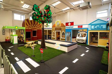 Indoor Play Places, Indoor Playground Design, Kids Restaurants, Tree Town, Indoor Playroom, Indoor Play Area, Interactive Displays, Land Ideas, Kids Play Spaces