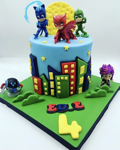 A PJ Masks cake to celebrate a 4th Birthday! Pj Mask Birthday Cake, Pj Mask Cake Ideas, Pj Mask Cake, Pj Masks Birthday Cake, Pj Masks Birthday Party, 5th Birthday Cake, Pj Masks Birthday, Unique Birthday Cakes, Beautiful Cake Designs