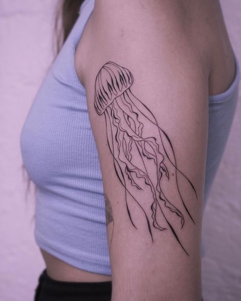 #jellyfish #jellyfishtattoo #finelinetattoo #tattooforwomen #tattooforgirls #delicatetattoo Jellyfish Tattoo, Tattoo On, Jellyfish, Geometric Tattoo, Tattoos For Women, Tattoos, Photo And Video, Instagram