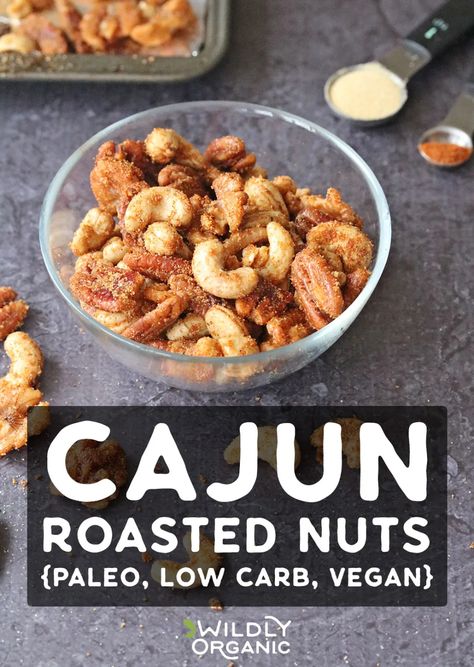 Cajun Nuts Recipe, Roasted Nuts Recipe, Seasoned Nuts, Vegan Cajun, Snack On The Go, Flavored Nuts, Hp Sauce, Paleo Low Carb, Nut Recipes