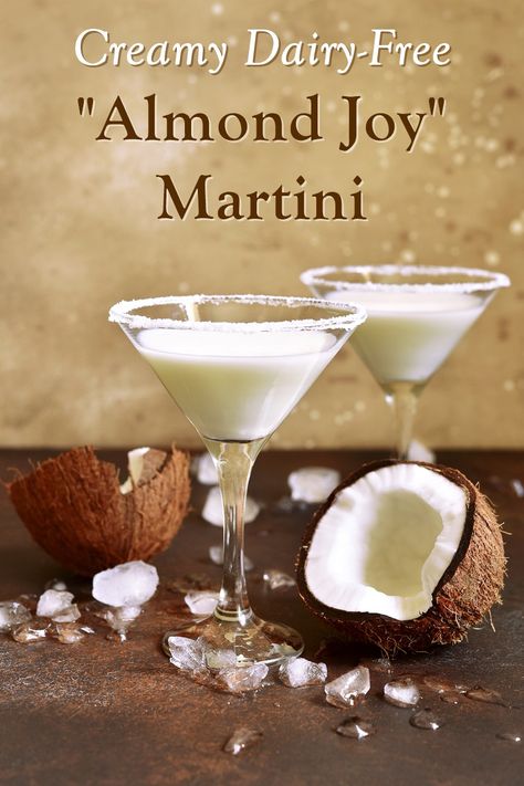 Vegan Drinks Alcohol, Almond Joy Martini, Vegan Alcoholic Drinks, Almond Joy Cocktail Recipe, Creamy Martini, Almond Joy Martini Recipe, Birthday Cocktail Recipes, Dairy Free Cocktails, Brunch Punch