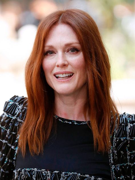 Julianne Moore Hair, Julian Moore, Tiger Eye Hair Color, Red Hair Day, Tiger Eye Hair, Wild Hair Color, Dark Blonde Hair Color, Going Blonde, Editorial Hair