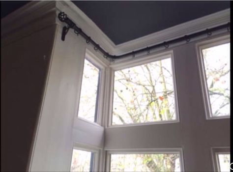 Curtain pole for box bay window only three brackets Box Bay Window Dressing, Box Window Curtains Ideas, Box Bay Window Curtains, Bay Window Ideas Curtains, Square Bay Window Curtains, Bay Window Dressing, Square Bay Window, Creative Curtains, Room Shades