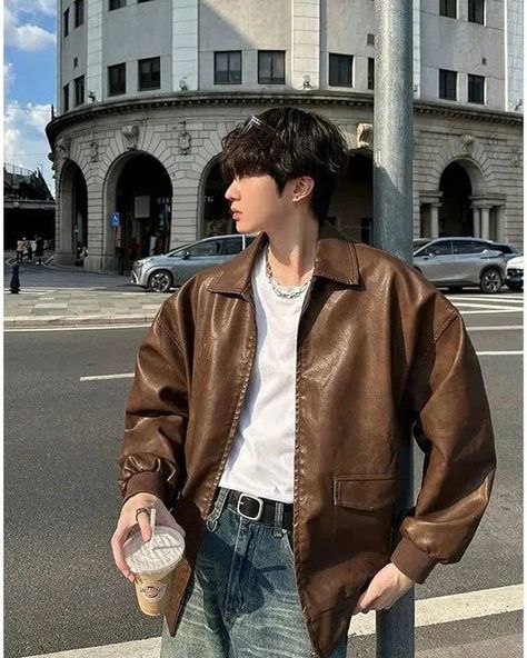 I will charge your color is yellow instead of beige☹️ Brown Jacket Outfit Men, Brown Jacket Outfit, Brown Leather Jacket Outfit, Korean Street Fashion Men, Leather Jacket Outfit Men, Brown Leather Jacket Men, Pu Jacket, Streetwear Essentials, Korean Streetwear