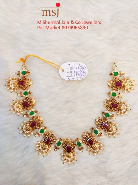 Karnataka Jewellery, Micromanaging Boss, Jewellery Simple, Gold Bridal Necklace, Antique Necklaces Design, Antique Gold Jewelry Indian, Fancy Jewelry Necklace, Gold Mangalsutra Designs, Beautiful Gold Necklaces