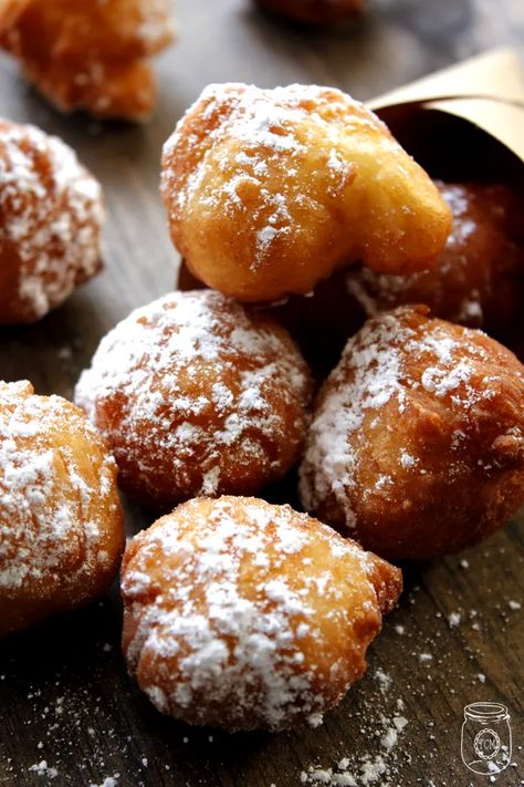 Zeppoli Recipe, Zeppole Recipe, Italian Street Food, Italian Cookie Recipes, Italian Recipes Dessert, Cottage Market, Sicilian Recipes, Delicious Donuts, Funnel Cake