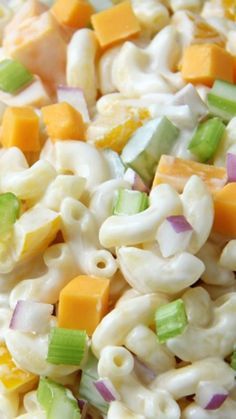 Yogurt Appetizers, Cheddar Macaroni Salad, Trendy Appetizers, Appetizers Cold, Sour Cream Dressing, Elbow Noodles, Dressing Simple, Mac Salad, Macaroni Salad Recipe