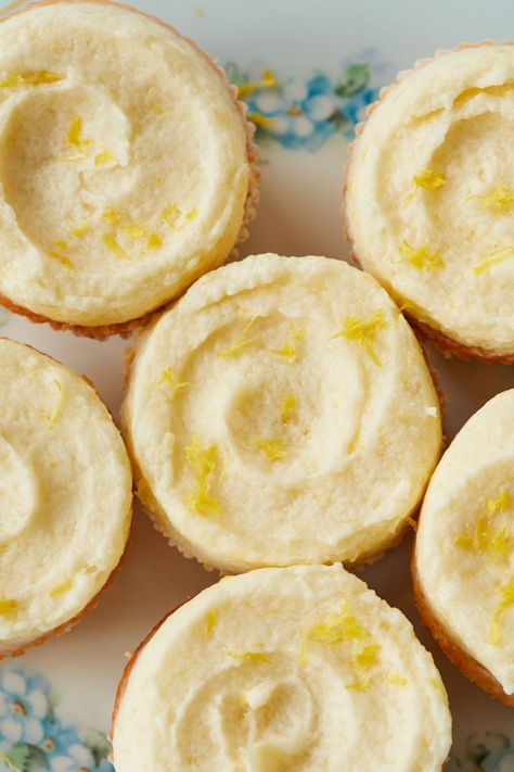 This classic frosting is made with flour. Ermine Frosting, Delicious Lemon Cake, Bigger Bolder Baking, Icing Frosting, Lemon Flavor, Frosting Recipe, Dessert Lover, Whipped Topping, Cake Frosting