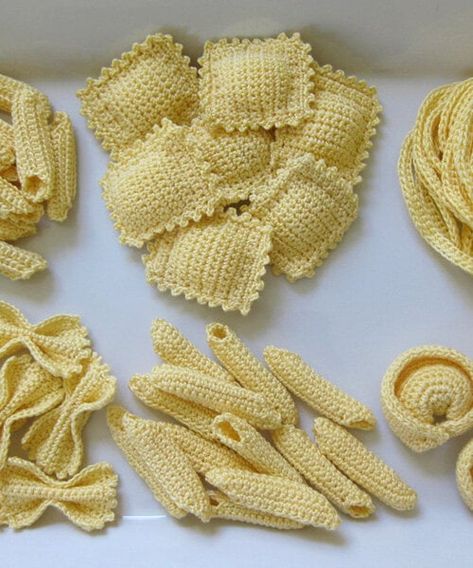 Foundation Half Double Crochet, Pasta Party, Confection Au Crochet, Crochet Food, Fun Crochet Projects, Crochet Diy, Diy Crochet Projects, Thread Crochet, Half Double Crochet