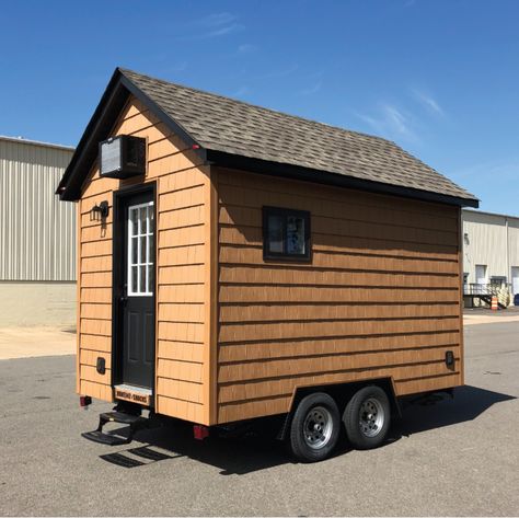 This is The Alpine Tiny House on Wheels by the Tiny House Building Company. It’s amazing because it’s a 13-foot tiny house on wheels with a main floor bedroom. It also has an additional… Micro Tiny House Interior, Micro Tiny House On Wheels, Tiny Home On Trailer, Micro Tiny House, Portable Tiny House, Tiny House Building, Tiny Mobile House, Tiny House Camper, Tiny Trailers