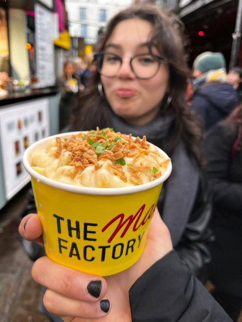 Food Truck Festival Aesthetic, Camden Market Food, Pasta Delivery, Burger Business, Pasta Shop, Winter Market, Camden Market, Food Truck Festival, Food Truck Business