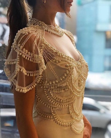 Stunning wedding dress with amazing details Gold Long Sleeve Dress, Embellishment Details, Beautiful Wedding Gowns, Breathtaking Wedding, Stunning Wedding Dresses, Gorgeous Wedding Dress, Fantasy Dress, Wedding Dress Inspiration, Wedding Dress Long Sleeve