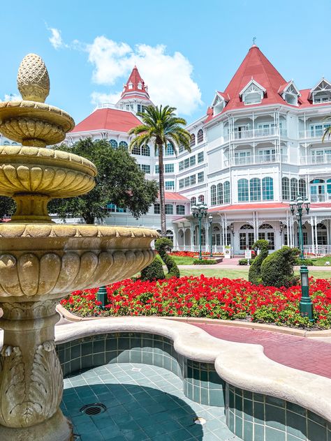 Walt Disney World Resorts, The Grand Floridian Resort, Disney Resort Aesthetic, Disney Hotel Aesthetic, Grand Floridian Aesthetic, Disneyworld Hotel, Disneys Grand Floridian Resort, Disney Scenery, Disney Resorts Orlando