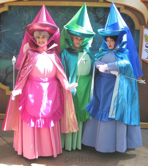 Costumes For Three People, Flora Fauna Merryweather, 3 People Halloween Costumes, Fairy Godmother Costume, Anime Festival, 3 People Costumes, Sleeping Beauty Costume, Sleeping Beauty Fairies, Cute Group Halloween Costumes