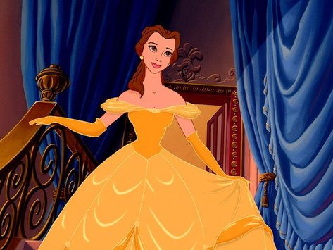 Belle in her elegant yellow dress walking down the staircase. Belle Aesthetic, Bella Disney, Beauty And The Beast Costume, Beast Costume, Disney Princess Outfits, Belle Beauty And The Beast, Yellow Gown, Belle Beauty, Belle Disney