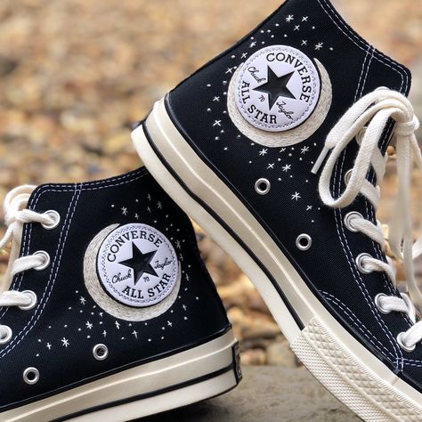 Hand embroidered Converse black high tops - moon and stars Chuck 70 Vintage Canvas, Canvas Converse, Jeans With Chains, Cute Converse Shoes, Converse Design, Black Chuck Taylors, Converse Logo, Black Chucks, Embroidered Converse