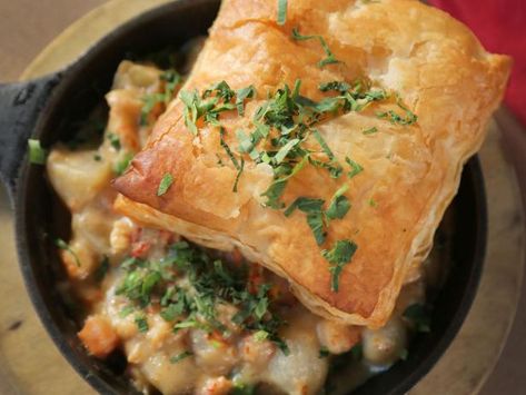 Get Crawfish Pot Pie Recipe from Food Network Lobster Pot Pie, Lobster Pot Pies, Sweet Chili Shrimp, Biscuit Crust, Cajun Dishes, Pot Pie Recipe, Meat Pies, Hot Tamales, Seafood Market