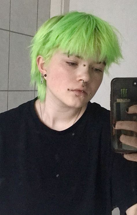 Grown Out Mohawk, Trans Masc Mullet, Green Hair Mullet, Short Hair Alt, Short Spikey Hair, Transmasc Haircut, Green Mullet, Short Punk Hairstyles, Ftm Haircut