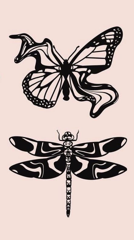 Pixelart Tattoos, Diy Painted Tshirts, Distorted Tattoo Design, Black Work Flower Tattoo Design, Black Line Art Tattoo, Open Knee Tattoo, Warped Butterfly Tattoo, Feminine Tattoo Ideas Delicate, Trippy Dragonfly Tattoo