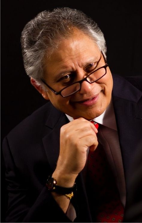 Motivational Speaker- Shiv Khera. At the point when you consider Motivational speakers, you might consider self-improvement masters letting you know. Shiv Khera, Business Communication Skills, How To Split, Motivational Speakers, Importance Of Time Management, Leadership Programs, Good Time Management, Psychological Well Being, Inspirational Speaker