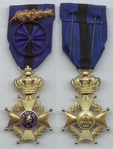 Order of Leopold II Officer’s breast badge; Type 2, 1908-1951 unilingual (French); silver ‘L’ palm on ribbon. Military Decorations, Military Pins, Navy Uniforms, Military Medals, Olympic Medals, Medal Of Honor, Girly Jewelry, Steampunk Fashion, Fantasy Fashion