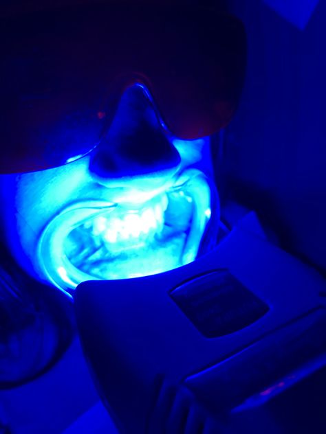 Teeth whitening can really enhance your smile! Come get your smile brightened by @whitening_solutions