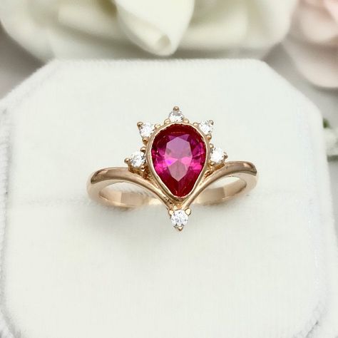 Teardrop Ruby Ring, Pear Ruby Ring, Tiffany Wedding Rings, Xoxo Jewelry, Ruby Wedding Band, Pear Ring, Simulated Diamond Rings, Fire Opal Ring, Gold Rings Fashion