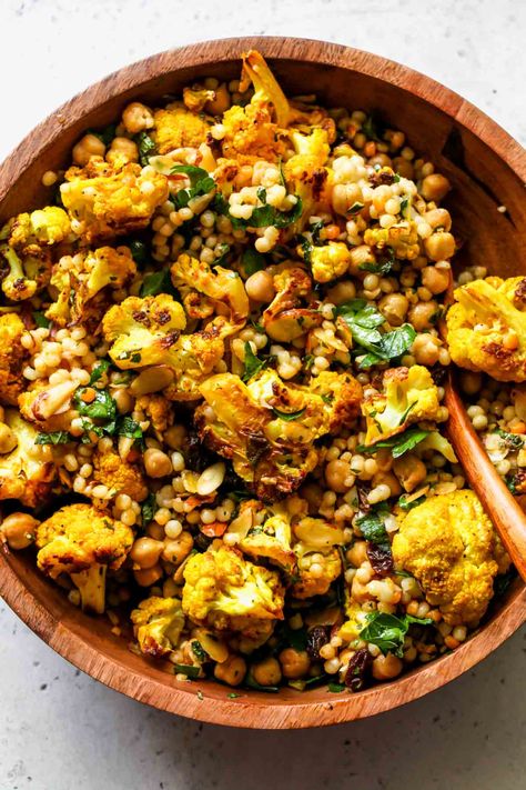 Moroccan Cauliflower and Couscous Salad - Dishing Out Health Hormone Recipes, Moroccan Meals, Moroccan Cauliflower, Moroccan Couscous Salad, Weekday Lunches, Aussie Bbq, Moroccan Salad, Moroccan Couscous, Vegetarian Ideas