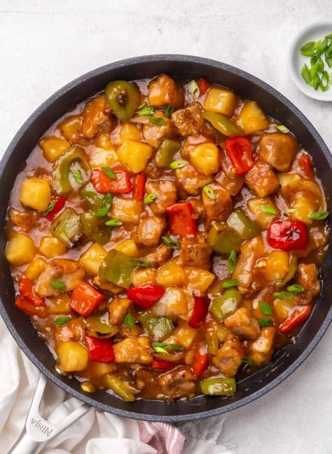 Sweet N Sour Pork Recipe, Slow Cooker Chicken Thighs, Chinese Pork, Pineapple Pork, Pork Recipes Easy, Chicken Gnocchi Soup, Pineapple Recipes, Crispy Pork, Sweet And Sour Sauce