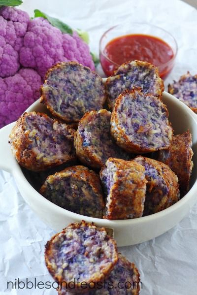 Purple parmesan cauli-tots.  Baked, not fried!  @Mama Francesca Multi Colored Cauliflower Recipes, Coliflower Purple Recipes, Purple Appetizers, Purple Food Ideas, Purple Foods For Party, Purple Cauliflower Recipe, Cauli Tots, Cauliflower Baked, Cauliflower Tots