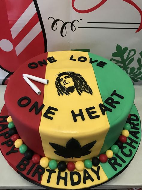 Jamaica Themed Cakes, Bob Marley Cake Ideas, Bob Marley Birthday Party Ideas, Rasta Cake Ideas, Reggae Cake, Rasta Cake, Bob Marley Cakes, 60th Birthday Cake For Men, Crazy Birthday Cakes