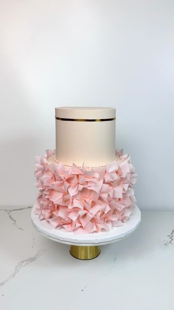 Paper Ruffles, Ruffles Cake, Cake Mousse, Wafer Paper Flowers, Ruffle Cake, Wafer Paper, Some Questions, Chocolate Mousse, Macaroons