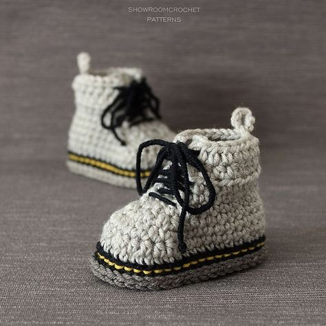 The Doctor Is In ... These Baby Doc Martens are Fun and There's Even a Crochet Pattern! #crochet Baby Doc Martens, Crochet Baby Blanket Beginner, Crochet Baby Booties Pattern, Crochet Baby Boots, Baby Converse, Crochet Baby Shoes Pattern, Baby Shoes Pattern, Baby Booties Pattern, Crochet Boots