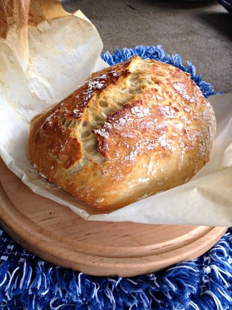 Dutch oven bread from A Baker's House Rustic Bread Loaf, Rustic Loaf, Baking Bread At Home, Rustic Bakery, Oven Bread, Brown Recipe, Dutch Oven Bread, A Loaf Of Bread, Rustic Bread