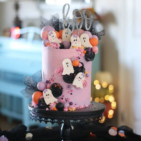 Happy Boo Day Birthday Cake, Girls Halloween Birthday Cake, Pink Halloween Birthday Cake, Spooky One Birthday Cake, Boo Day Cake, Pastel Halloween Cake, Pink Halloween Cake, Spooky Birthday Cake, Torte Halloween