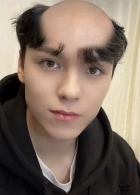 Seventeen Toothbrush, Vernon Memeable Face, Freddie Benson, Love You Meme, Vernon Hansol, Seventeen Memes, Korean Pop Idol, Going Seventeen, Ideal Man