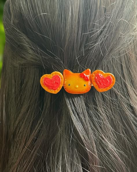 9/22/2024 ᡣ𐭩 •｡ꪆৎ ˚⋅ #clayart #hairclips #handmade #polymerclay #polymerclayartist Diy Hairclips, Manualidades Cute, Gifts For Bestie, Clay Cute, Clip Ideas, Strawberry Festival, Clay Keychain, Hello Nails, Doll House Crafts