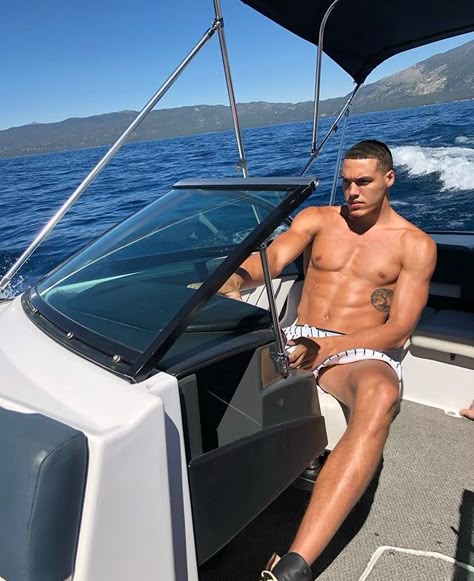 Aaron Gordon Chillin Like A Villain, Aaron Gordon, Damian Lillard, Nhl Jerseys, Denver Nuggets, Basketball Pictures, Orlando Magic, Nba Players, Dream Guy