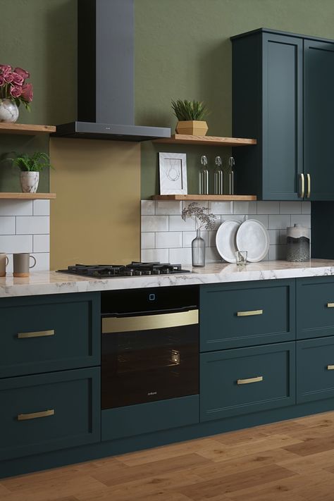 Dark Green Kitchen, Teal Kitchen, Buy House, Kitchen Splashback, Kitchen Room Design, Kitchen Units, House Beautiful, Kitchen Diner, Glass Kitchen