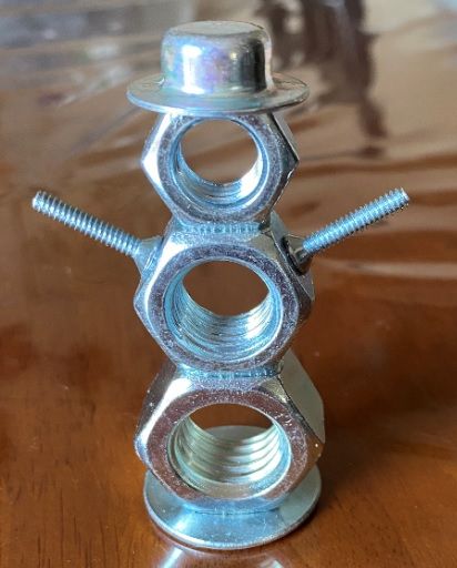 Welding Crafts Nuts & Bolts, Christmas Welded Art, Nut And Bolt Sculpture, Welded Christmas Ornaments, Christmas Welding Projects, Nuts And Bolts Art, Bolt Dog, Weld Art, Recycled Bike Parts