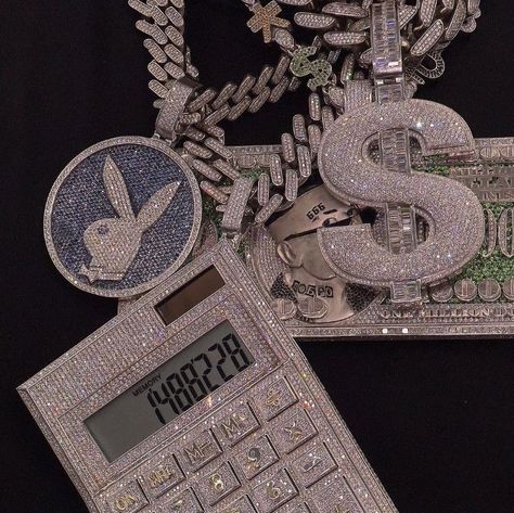 Iced Out Jewelry Aesthetic, Chains Aesthetic, Dope Jewelry Accessories, Money Rich, Btc Trading, Rapper Jewelry, Expensive Jewelry Luxury, Money Pictures, Fancy Jewellery Designs