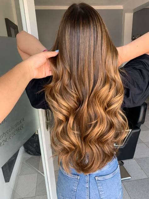 Mel Hair Color, Baby Lights Caramelo, Olive Skin Tone Hair Color, Caramel Blonde Hair Color, Balayage Caramel, Caramel Blonde Hair, Baylage Hair, Balayage Hair Caramel, Fall Blonde Hair