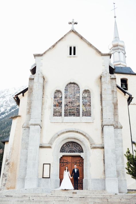 Charming Chamonix Winter Wedding With A Fur Coat – Katie Mitchell - Snowy French Alps French Alps Winter Wedding, Winter Elopement Europe, Grand Geneva Chalet Wedding, Chamonix Winter, French Bride, Alps Wedding, Wedding In The Snowy Mountains, Katie Mitchell, Snowy Wedding