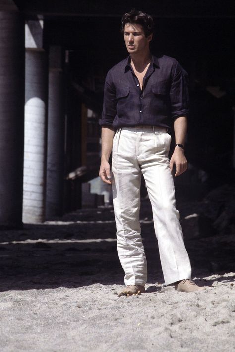 American Gigolo, Armani Suits, Fashion Moments, Richard Gere, Elegante Casual, Pleated Trousers, Photo Outfit, Italian Designer, Men Vintage