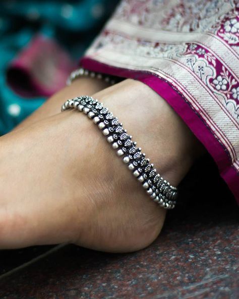 Oxidised German Silver Anklet . . Price :780 /- . This designer charming Oxidized German silver Anklet is neat and simple for those who… Oxidised Silver Anklets, Oxidised Silver Payal, Antique Payal Designs Silver, Antique Anklets Silver, Bridal Anklet Silver, Antique Anklets Indian, Anklets Indian Silver Simple, Silver Anklet Design For Bridal, Silver Payal Design Indian Anklets