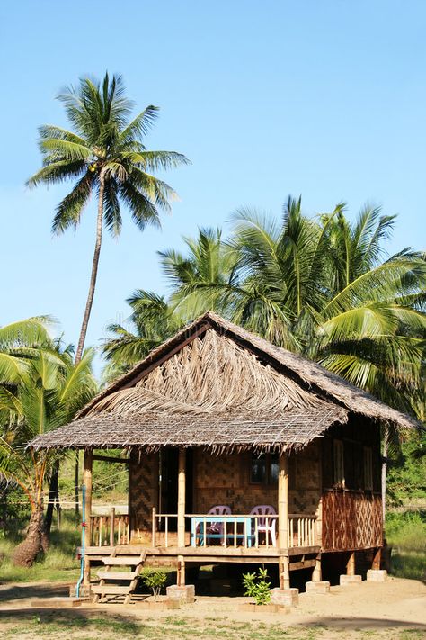 Bahay Kubo Design, Beach Shacks, Philippine Houses, Bahay Kubo, Hut House, Bamboo House Design, Bamboo Architecture, Beach Bungalow, Beach Cabin