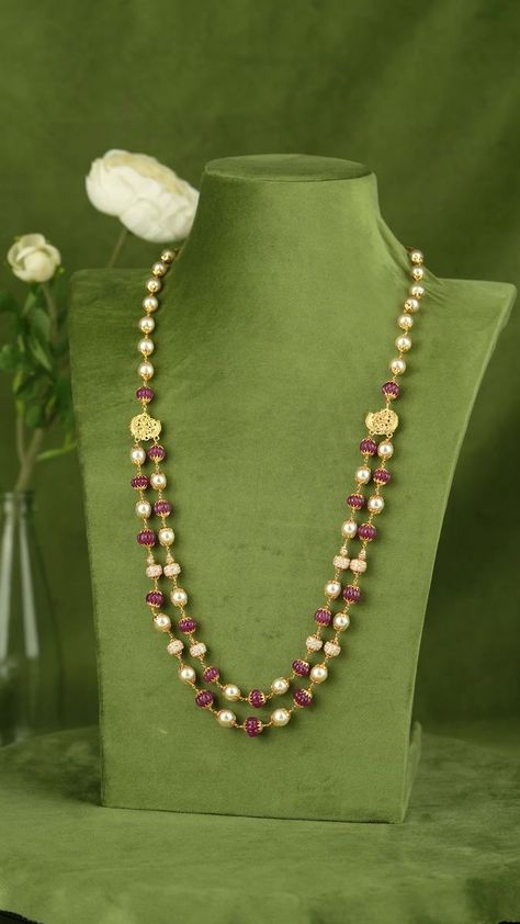 ► Call / WhatsApp : +91-8499011111 Product Code:JGPCH2363 - This necklace is an extremely rare haram made of gold with pearls and ruby karubuja shaped beads with ganesha brooches. It was crafted by a master craftsman. It is perfect for veiling your face in style while keeping your culture intact and it adds some glamour to any traditional outfit. ► DM for more details ► Free shipping All Over India Follow Our Instagram ► (Pearls Jewellery): @krishna.pearls.hyderabad ► (Silver Articles ): @kr Silver Articles, Pearls Jewellery, Pearl Mala, Traditional Outfit, Celebrity Jewelry, Red Pearl, South Indian Jewelry, Ruby Beads, Beaded Jewelry Designs